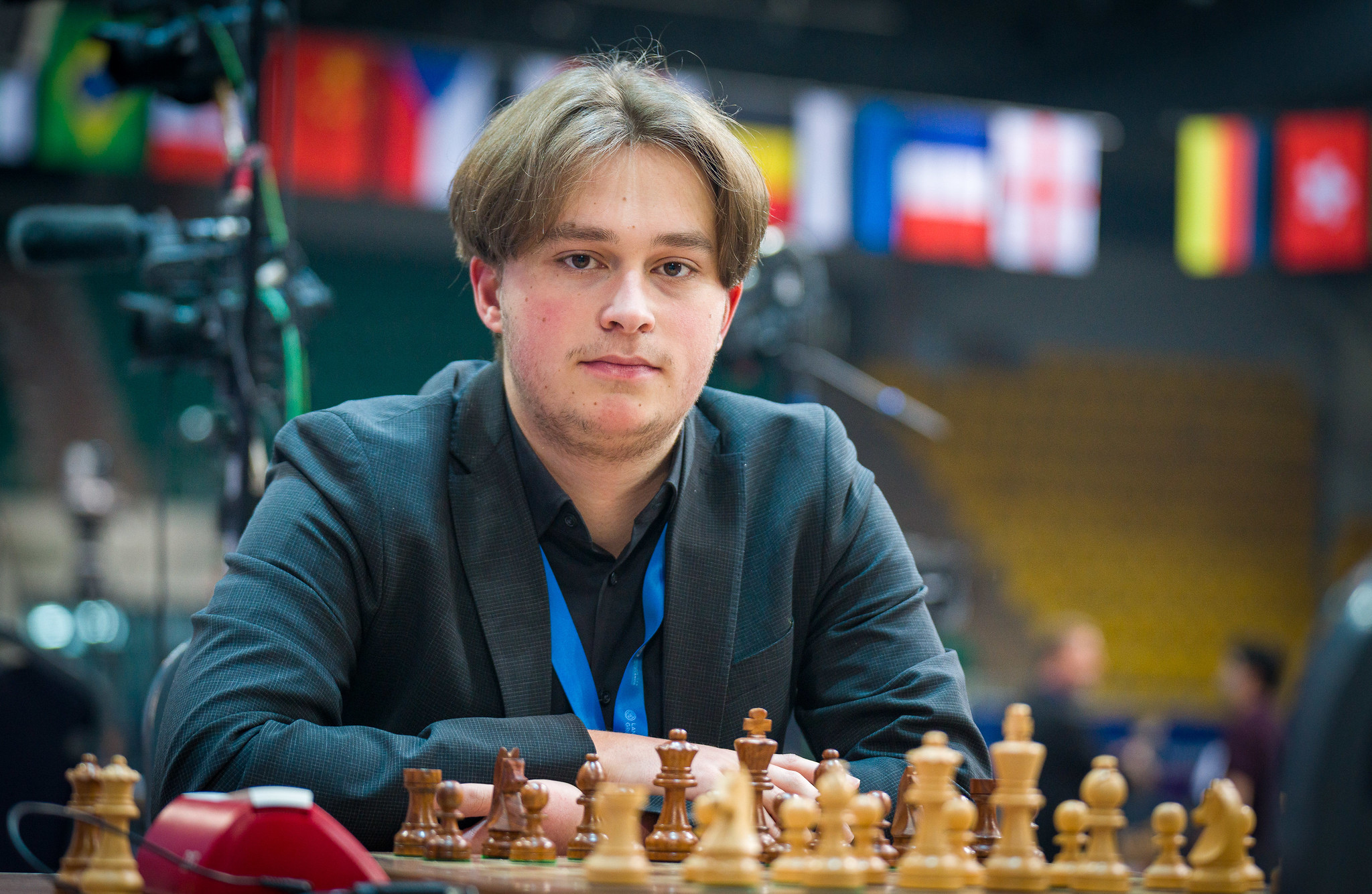 Hans Niemann misses MATE in THREE! Hans vs Parham Maghsoodloo 2022 World  Blitz. : r/chess